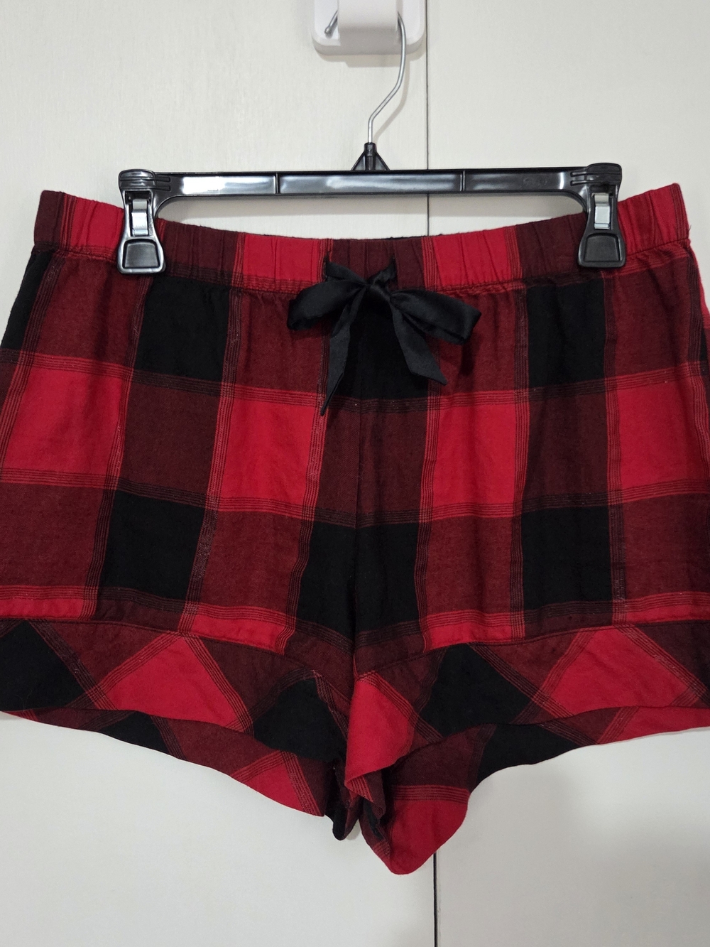Victoria's Secret Satin Boxy Pajama Shorts Red Black Buffalo Plaid Ribbon Bow M